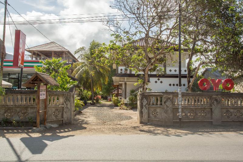 Oyo 1895 Lamancha Homestay Kuta  Εξωτερικό φωτογραφία