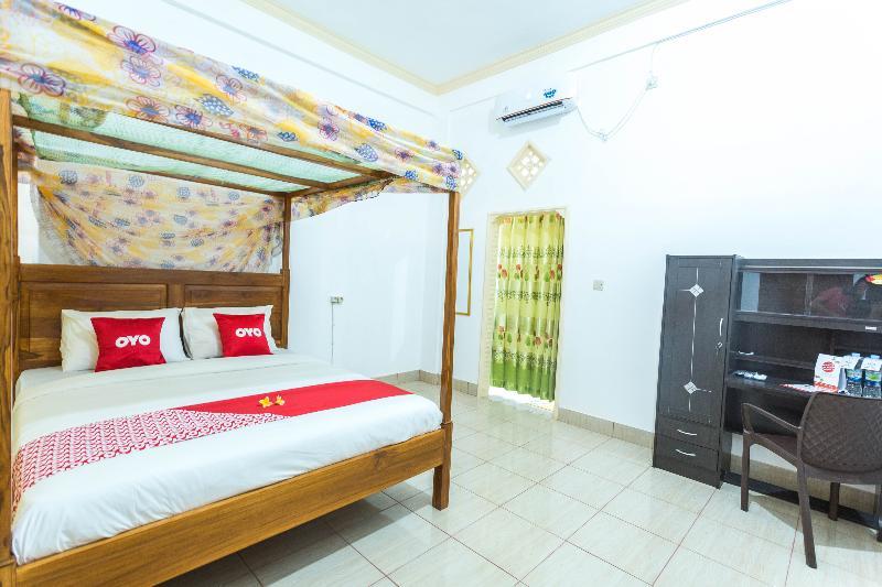 Oyo 1895 Lamancha Homestay Kuta  Εξωτερικό φωτογραφία