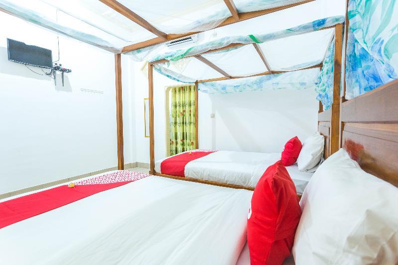 Oyo 1895 Lamancha Homestay Kuta  Εξωτερικό φωτογραφία