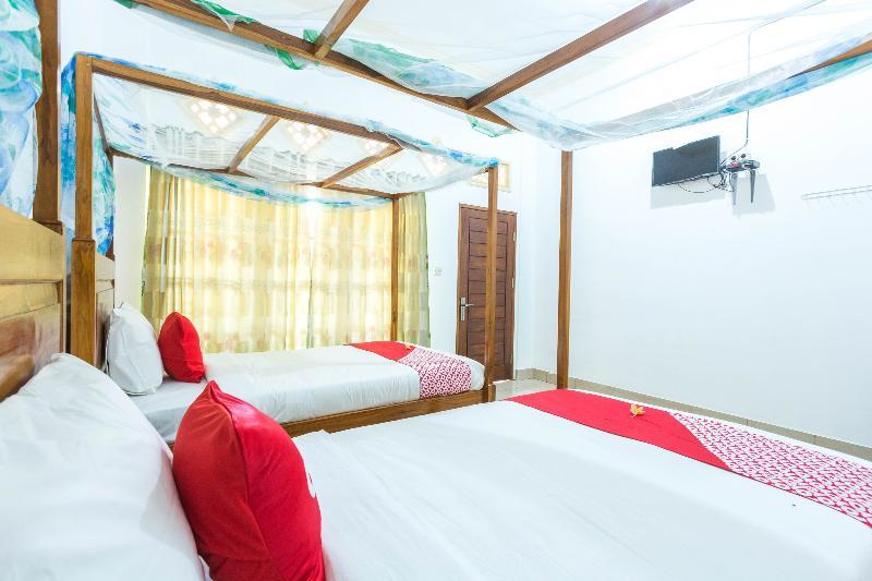 Oyo 1895 Lamancha Homestay Kuta  Εξωτερικό φωτογραφία