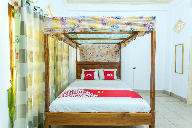 Oyo 1895 Lamancha Homestay Kuta  Εξωτερικό φωτογραφία
